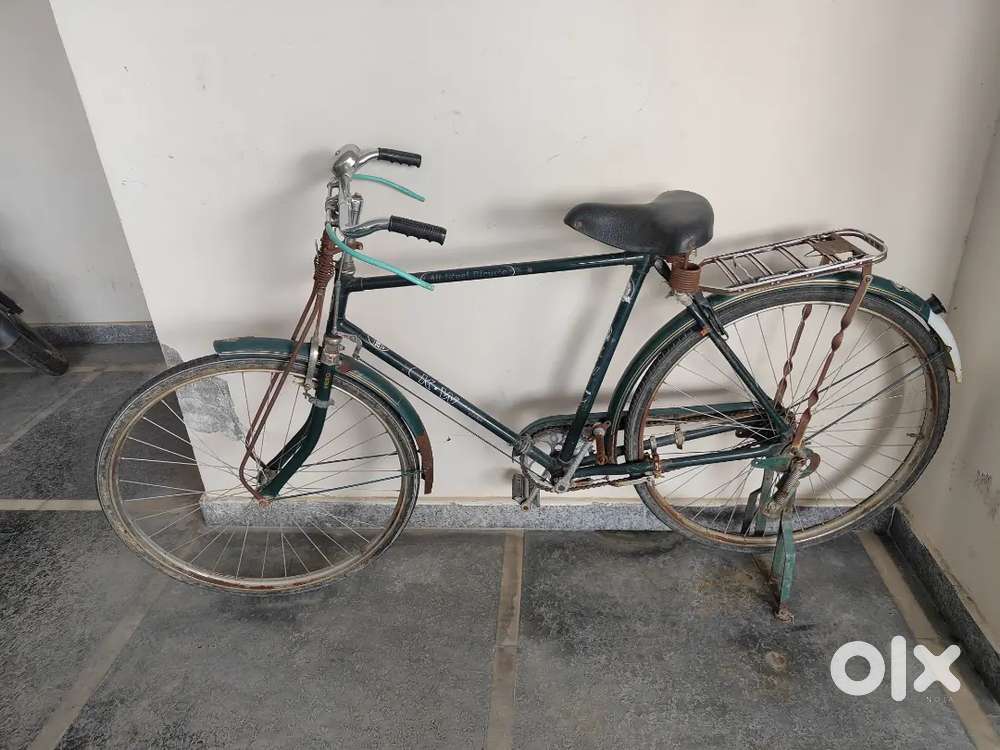 Bicycle selling price 4000 supercondition