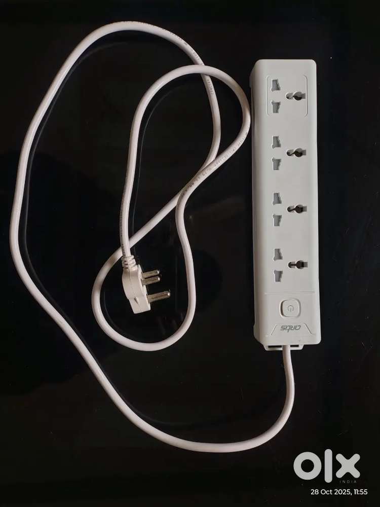 Ortis 4 plug extension box, 4dot cooling fan