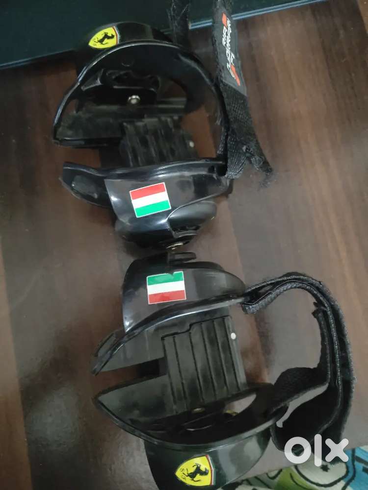 Heel skates Ferrari hamleys