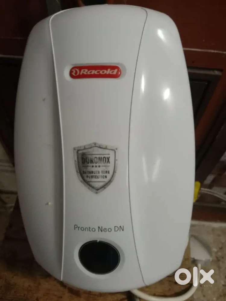 Water electric geyser