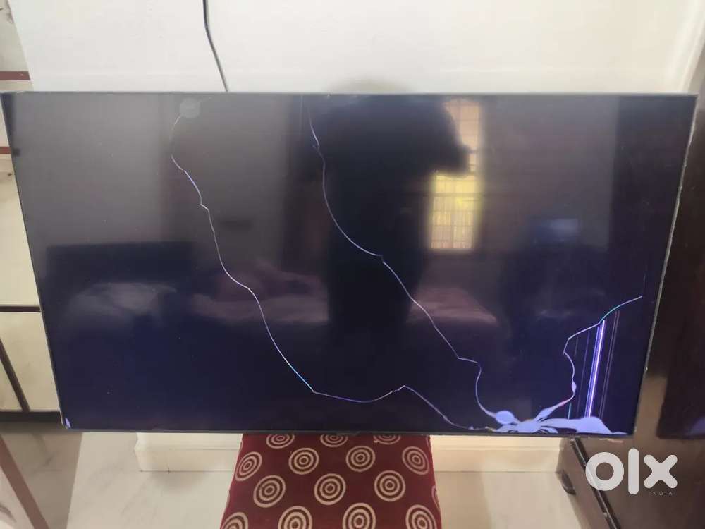 55inch UHD 4K Samsung Tv display broken