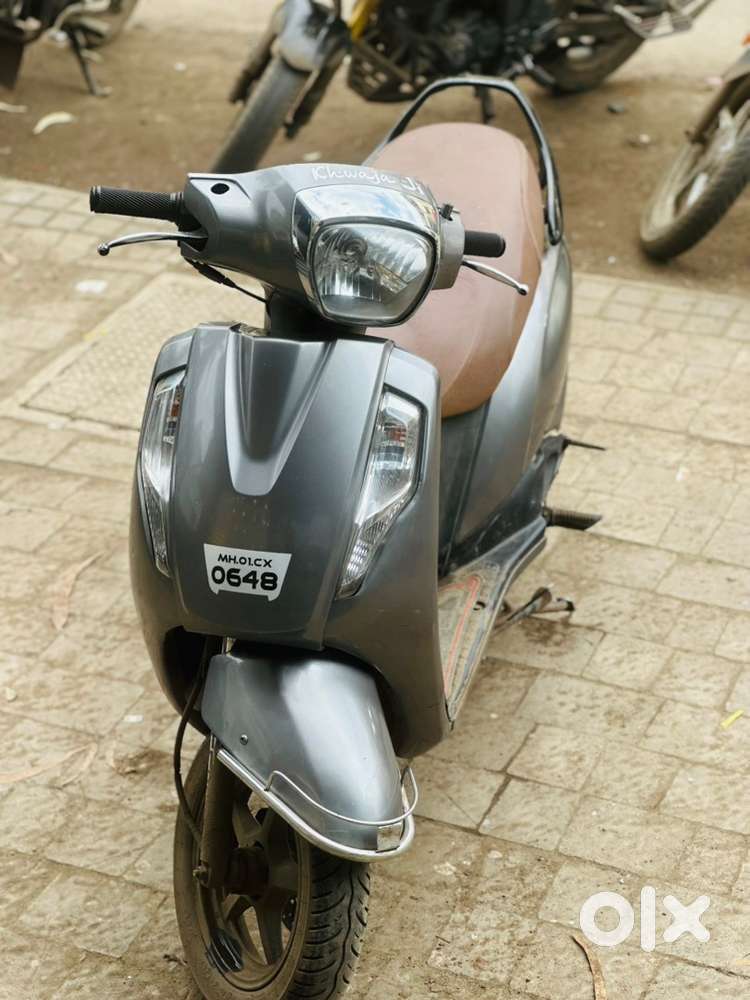 Acces 125 special addition