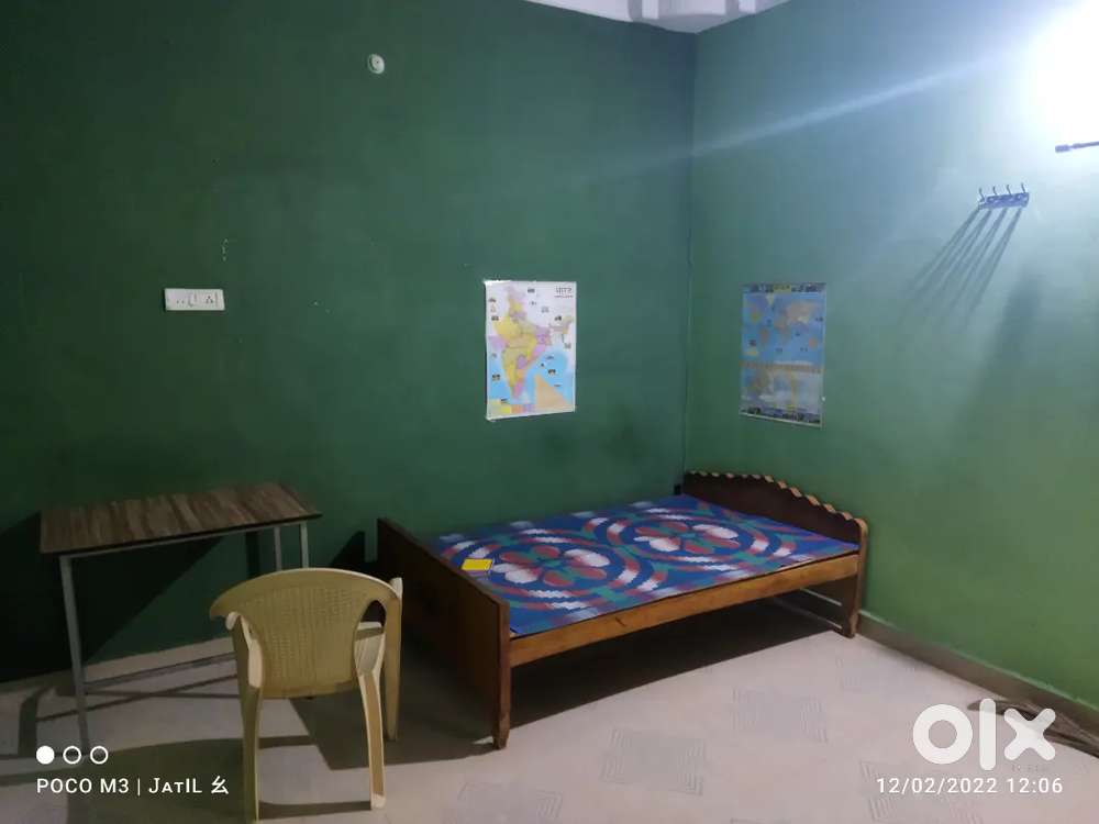 Room for rent near panchavati hotel makronia sagar mp