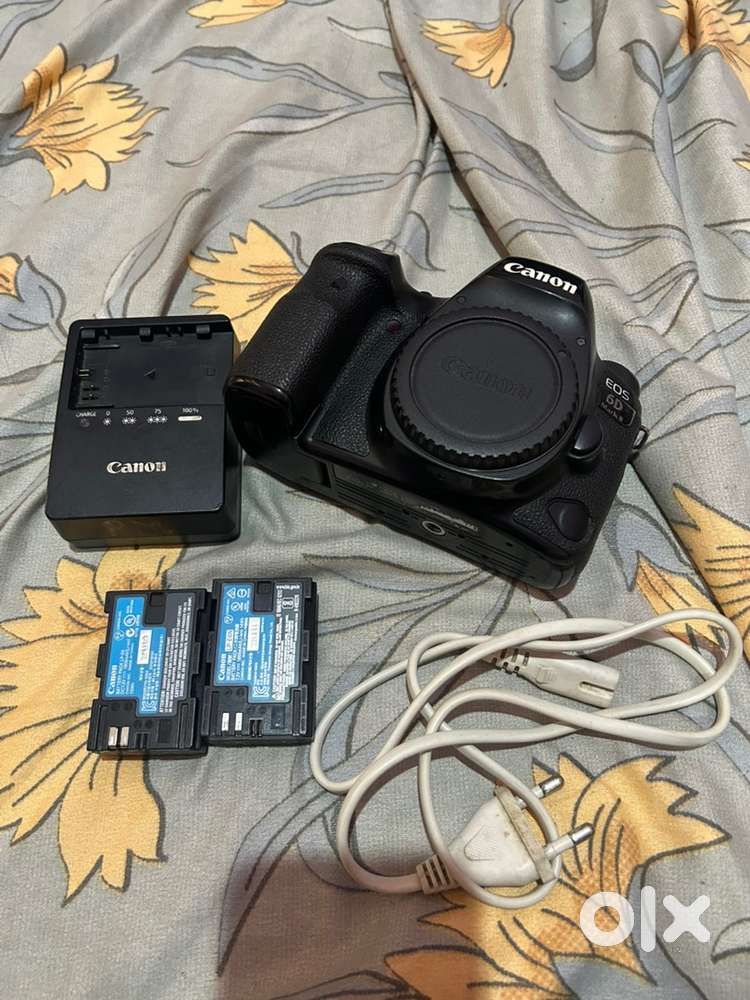 6d mark ii new body bohot km used hai