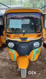 BAJAJ RE CNG TN02BZ4648
