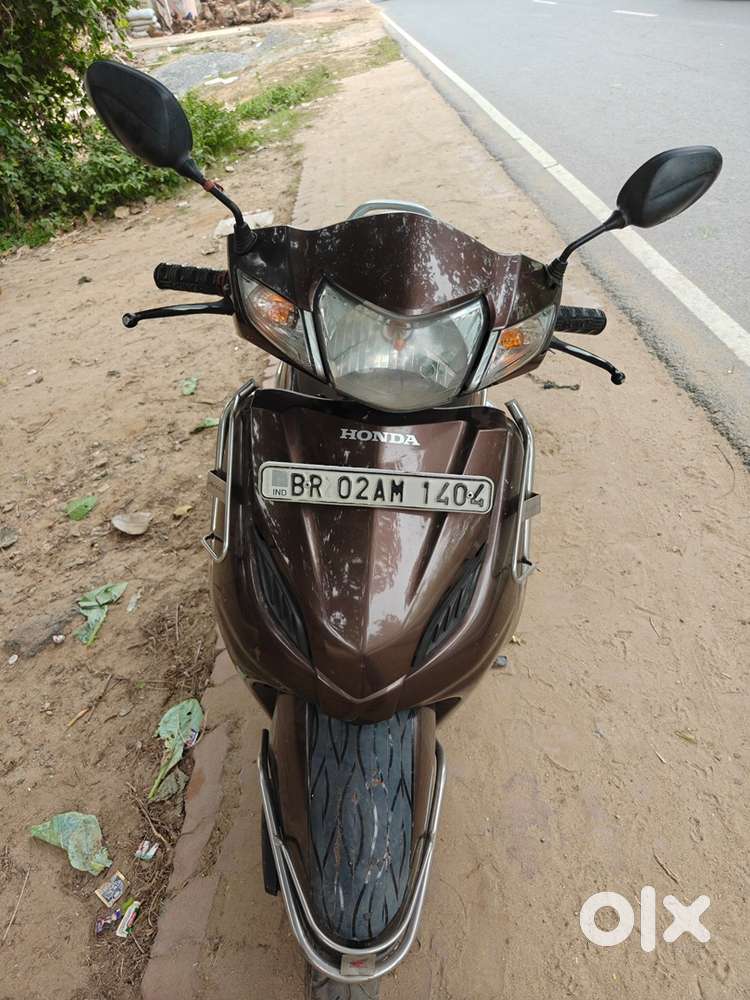 Activa 4g scooty brown