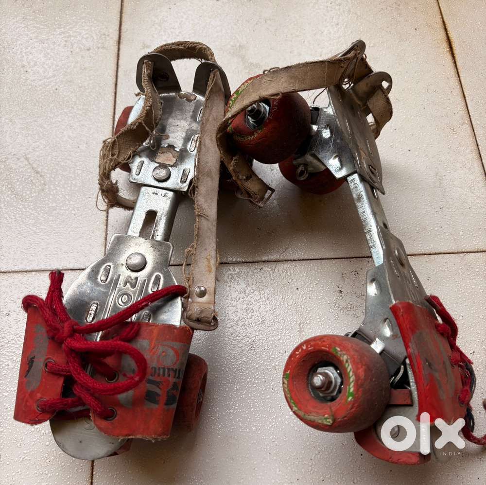 J J Jonex High Point Sports Skates and Stallion metal skates