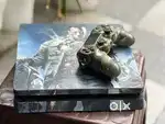 PLAYSTATION 4 SLIM 1TB AND 14 GAMES DVD