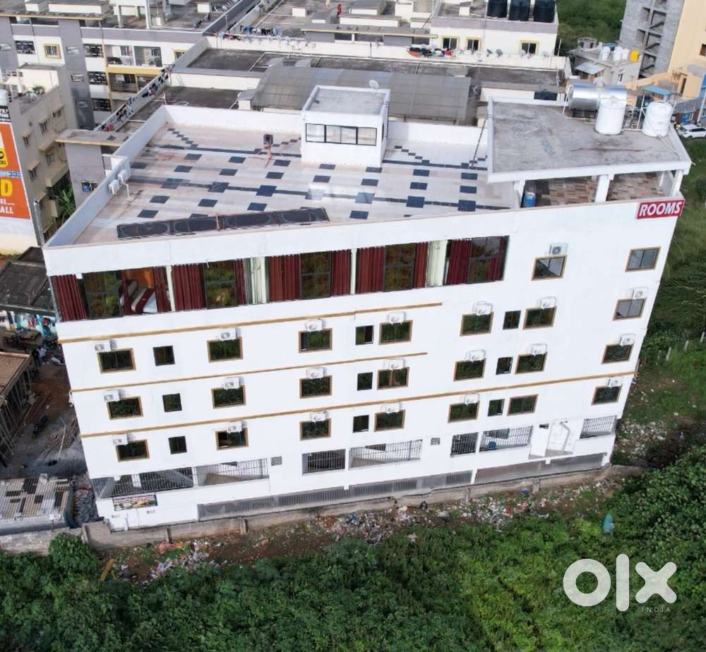 102 Smartly Rooms Hotels Sale Opp Metro Station