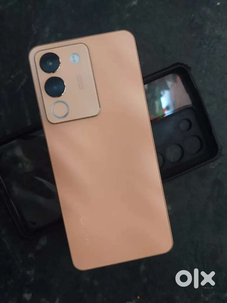 Vivo y200 8gb 128storage