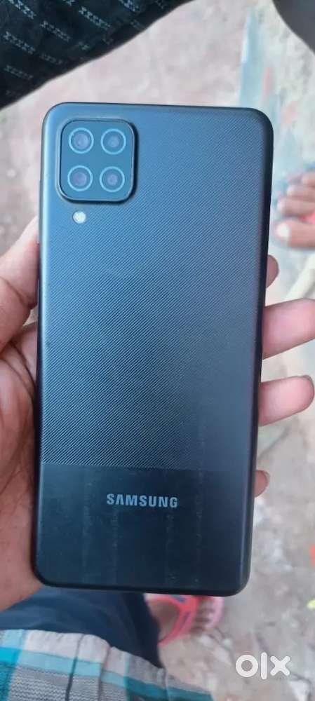 Samsung a12