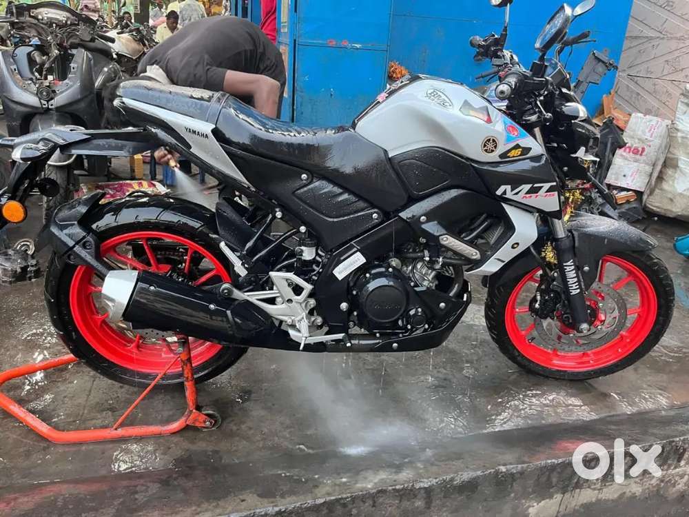 MT 15 in Immaculate condition