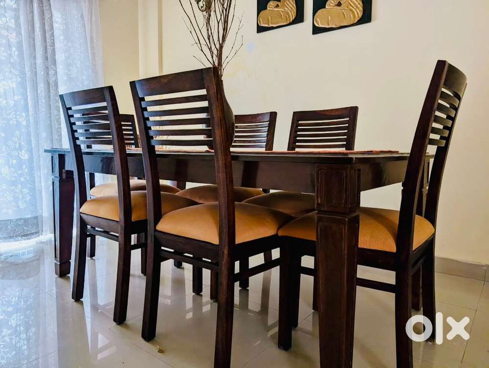 Six seater dining table in solid wood