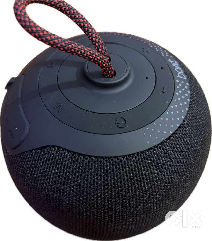 Boat Stone Vibe Speakers - 4500/- and Boat Rockerz480 heaphones- 1200/