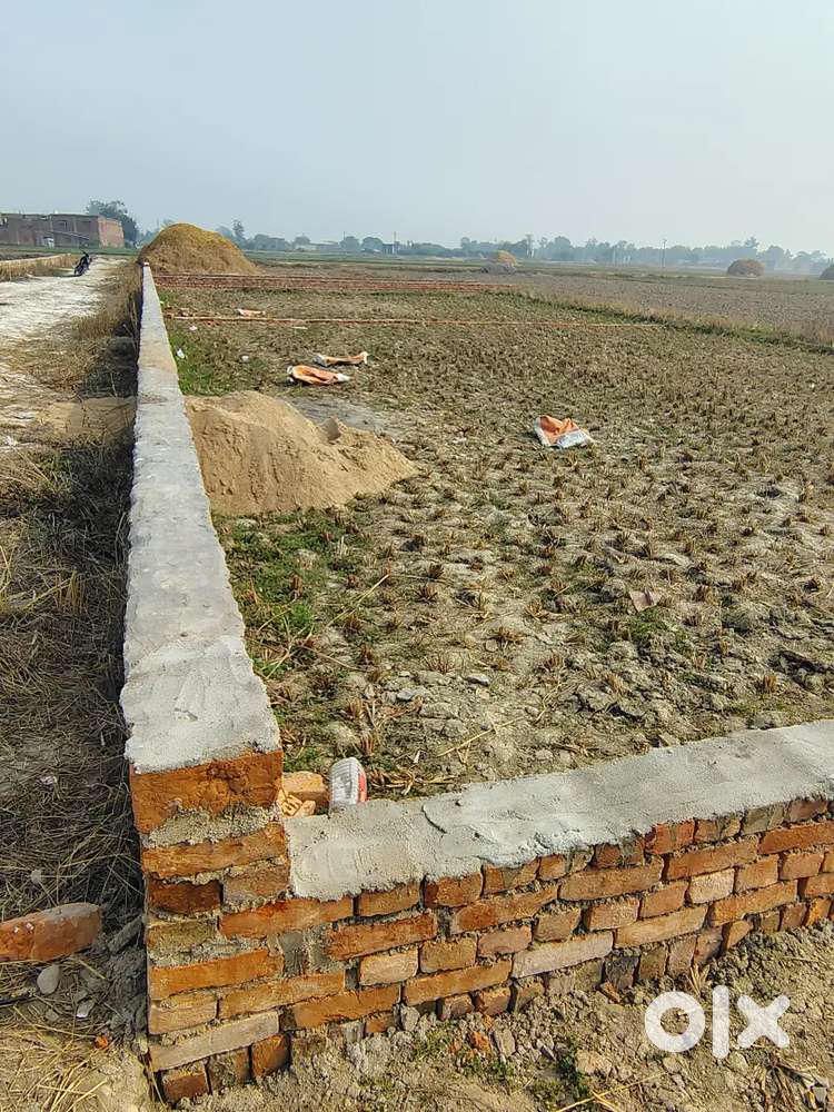 Dream Valley Project
Location - Gauri Near Bilarideh Tehsil Varanasi