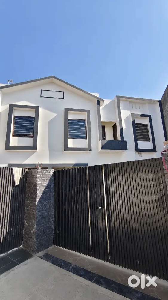 Selling Best furnished House in Garden colony