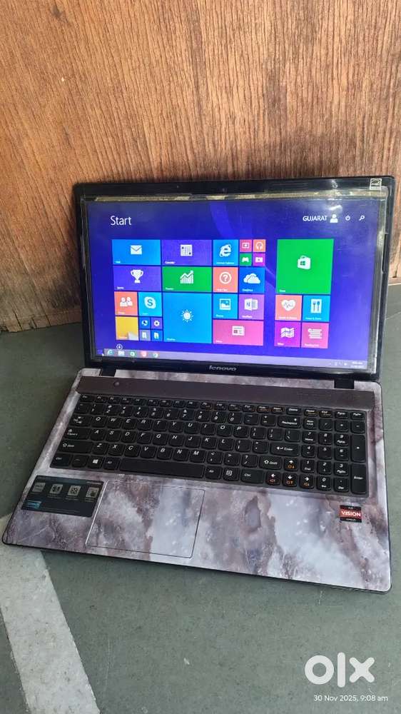 Lenovo leptop  15.6 inch display