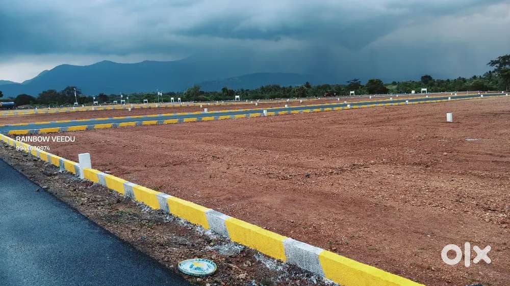 750/-வடகிழக்கு கார்னர் பிளாட ,திண்டுக்கல் பஸ் ஸ்டாண்ட் 5  km தொலைவில்