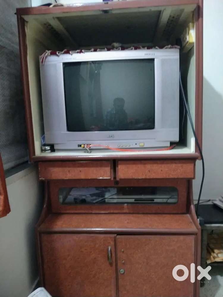 BPL TV with showcase and free dish