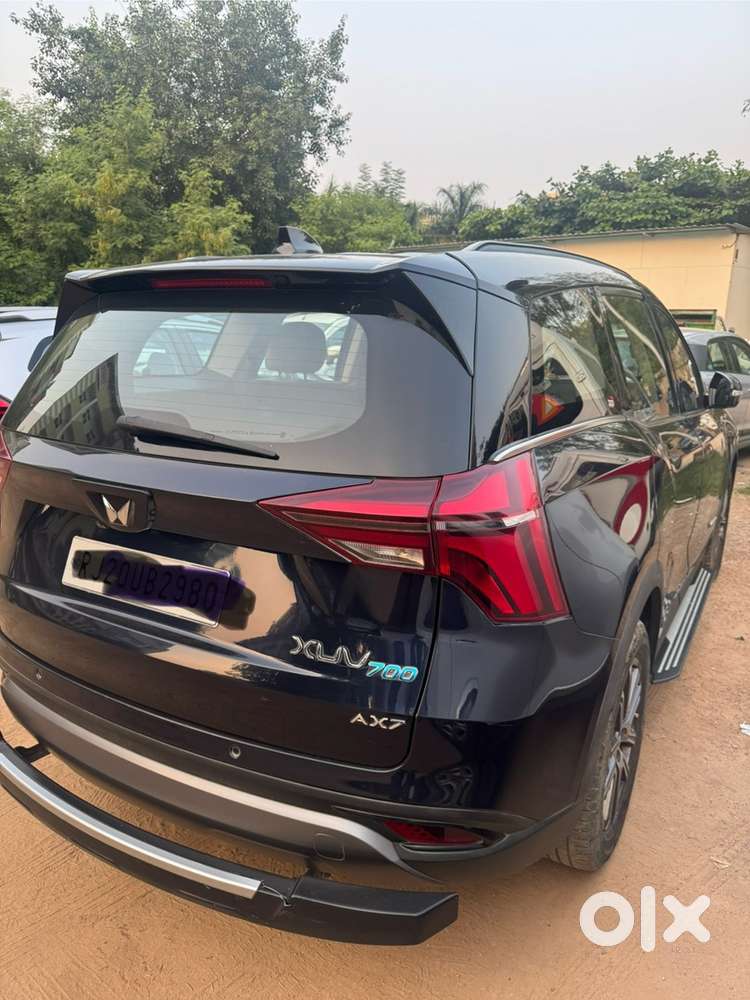 Mahindra XUV700 2021 Petrol Well Maintained
