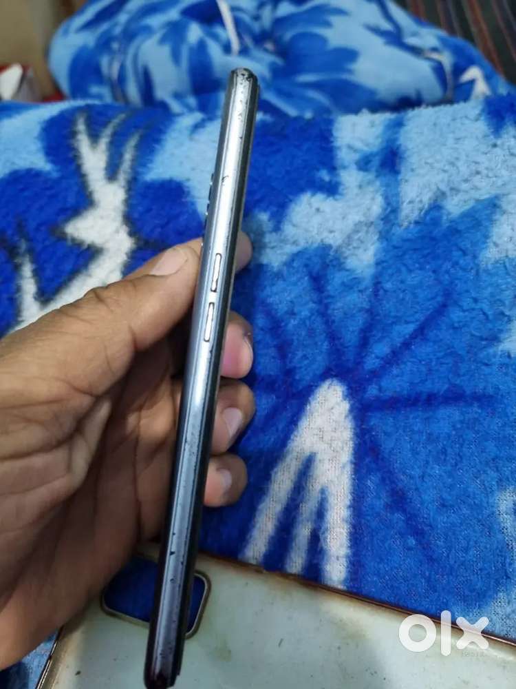 Realme x7 5g model 6gb 128gb box charger