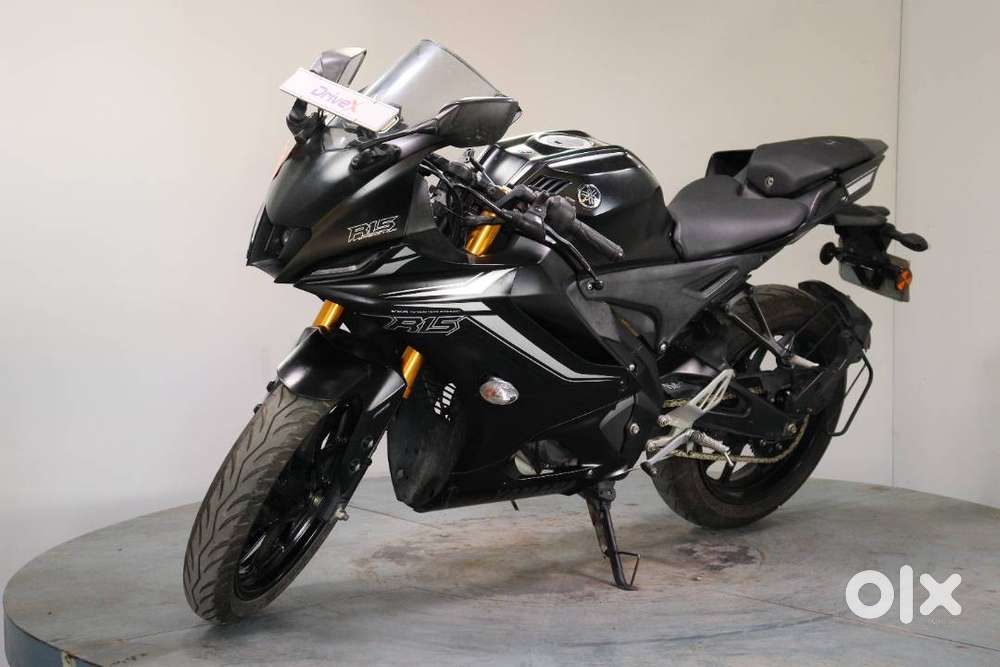 YAHMAHA R15-5447 OWNER 2