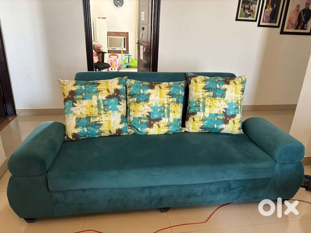 5 seater velvet sofa