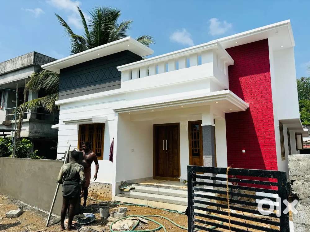 Cute 3bhk ,4.6cent Semifurnished Villa Mannuthy,Thrissur