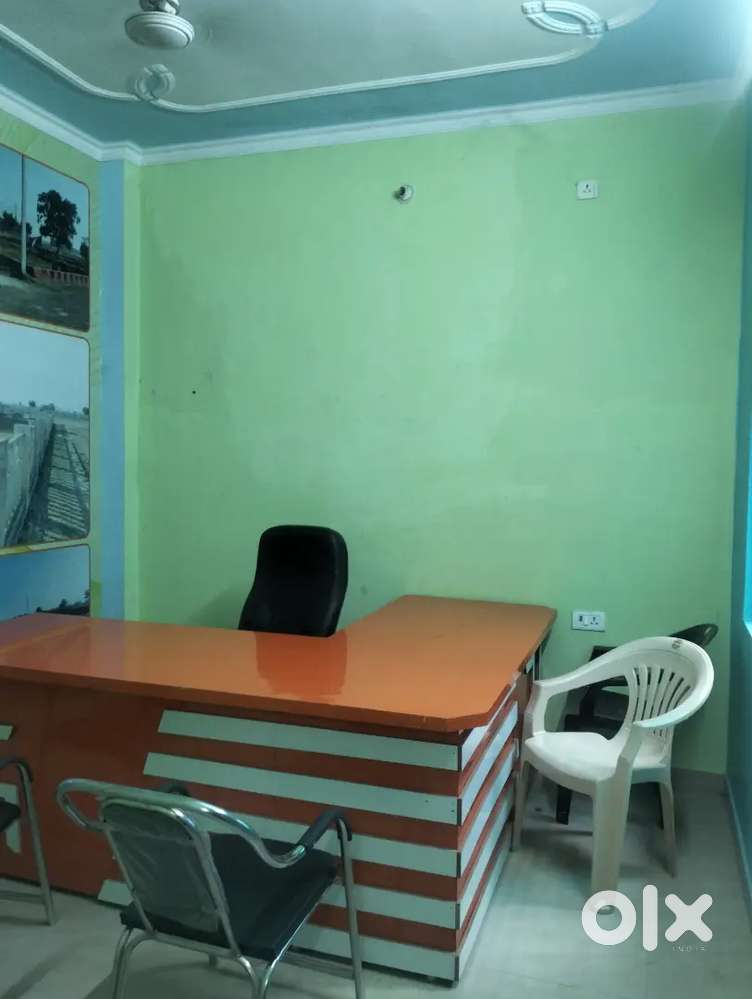 1000 Sqft Commercial space for rent in Vrindavan Yojana Raibareli Road