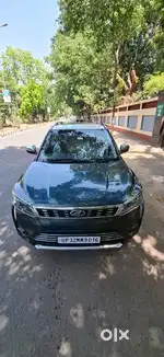 Mahindra XUV300 W8 Diesel, 2022, Diesel