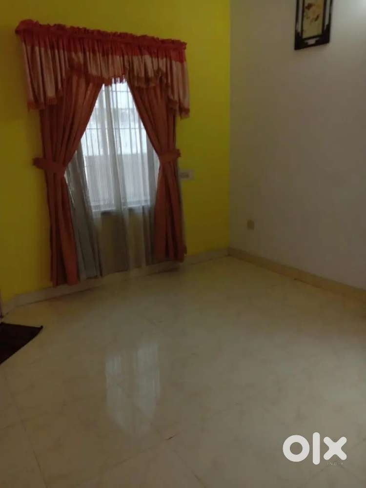 HOUSE FOR RENT AT PALARIVATTOM