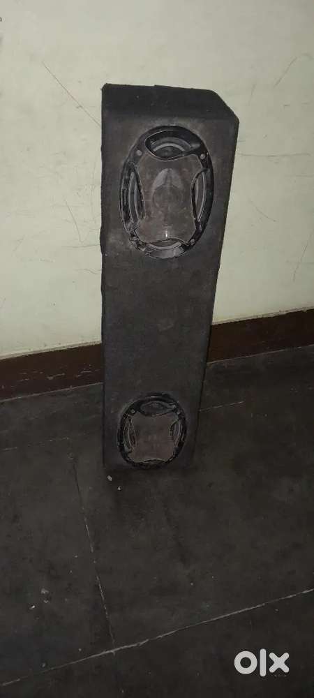 Pioneer original speakers set.
2 speaker hai. Column me fit hai.