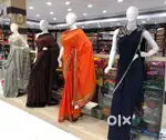 मॉल में लड़के / लड़कियों की आवश्यकता है। तुरंत संपर्क करें !!