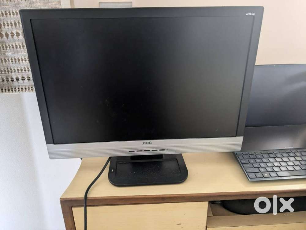 21 Monitor Screen with VGA Cable