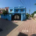 Well maintained 3 bhk Accomodation with attach washroom
