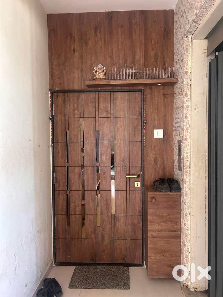 Full Furnished 2bhk + All Electricals item