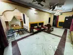 4bhk fully furnished floor