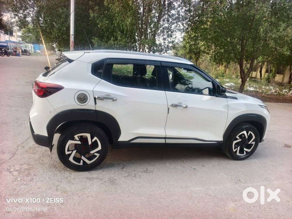 Nissan Magnite, 2022, Petrol