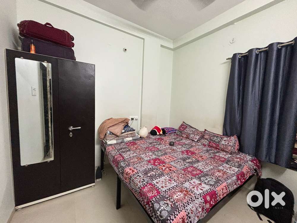 1 bhk semi furnished