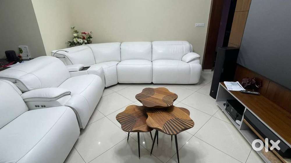 Premium Leather Sofa – Like New, FloatingWalls Brand