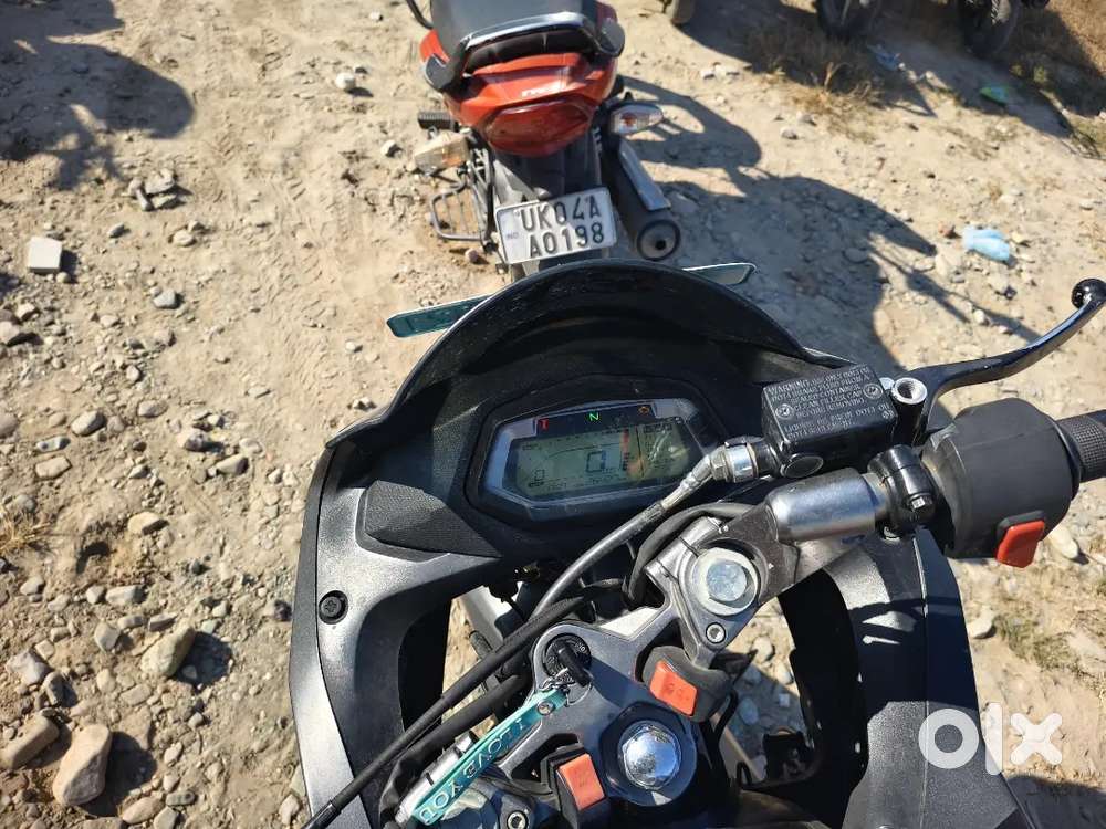 hero xtreme 200s 4v .slightly negoitable.  intrested person msg .