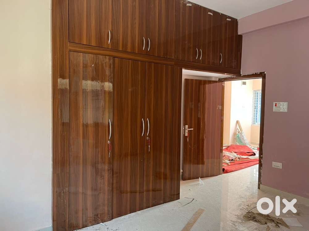 Terrace , parking , semi furnshied 1 bjk house for rent