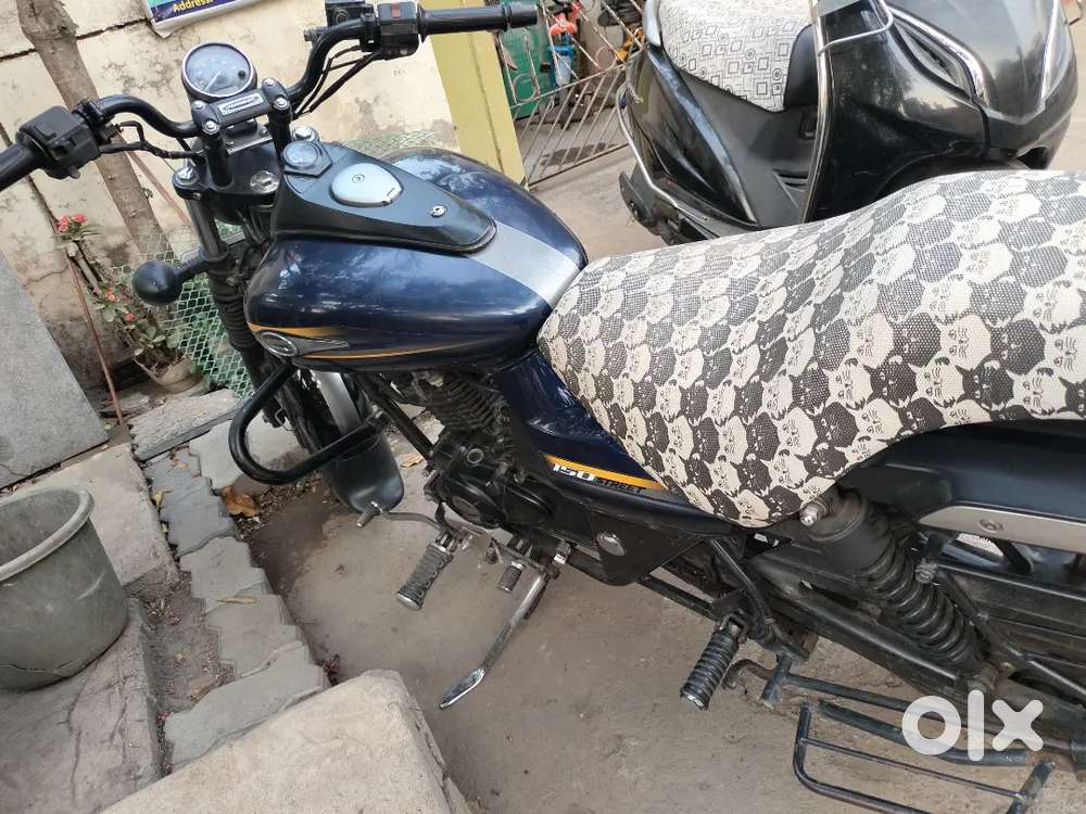 Bike बिकना हैं जल्दी सें अर्जंट kam hai