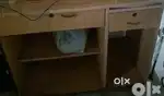 Computer table