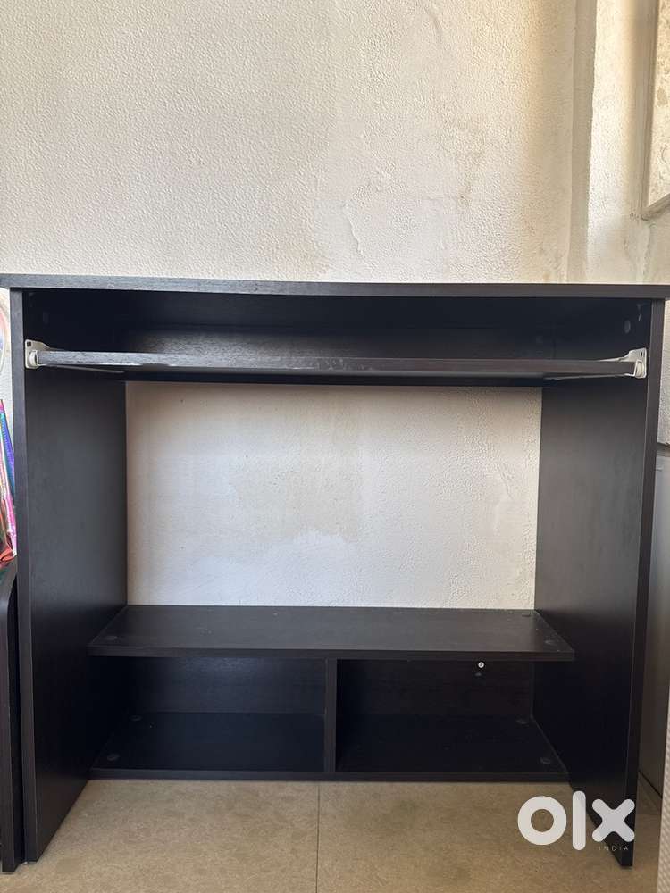 Computer / Study Table