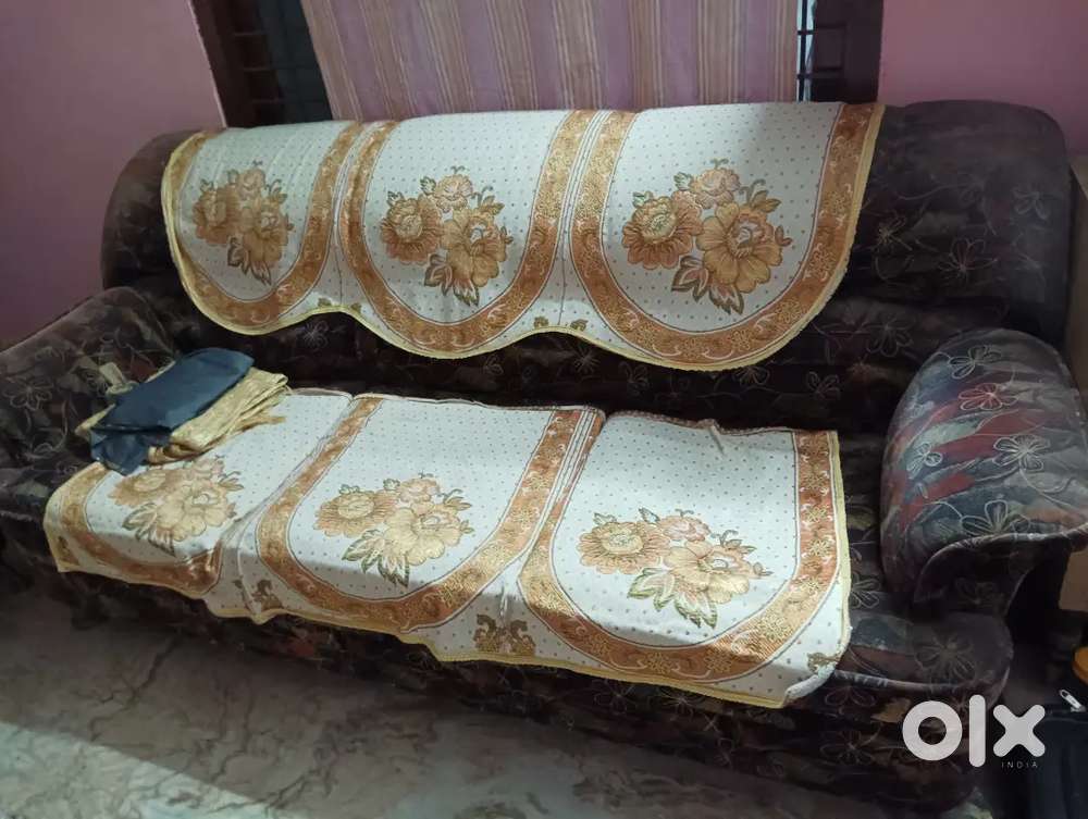 5 seater velvet sofa