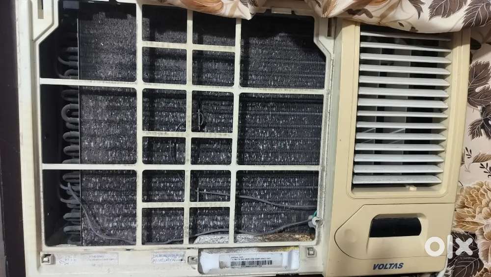 Voltas 1.5 ton window AC urgent sell