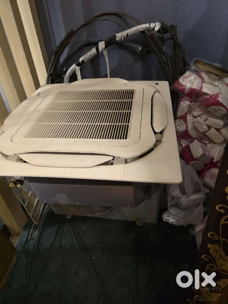 Daikin 2 Ton Cassette Ac
