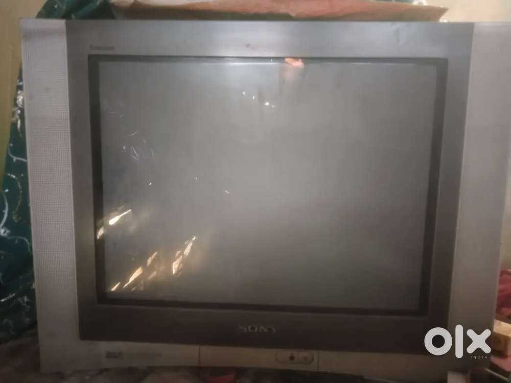 Sony KV-AR21M83 CRT TV (Not Working, For Parts or Repair)