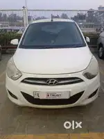 Hyundai i10 Sportz AT, 2012, Petrol